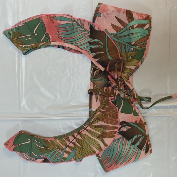 Flora set size large  never  used - Picture 4 of 4